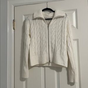 Hollister Cream Cable Knit Sweater